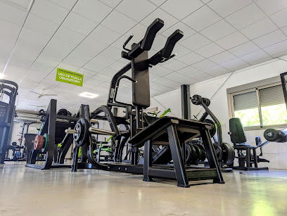 Centro Deportivo Q-FITLIFE (Baza